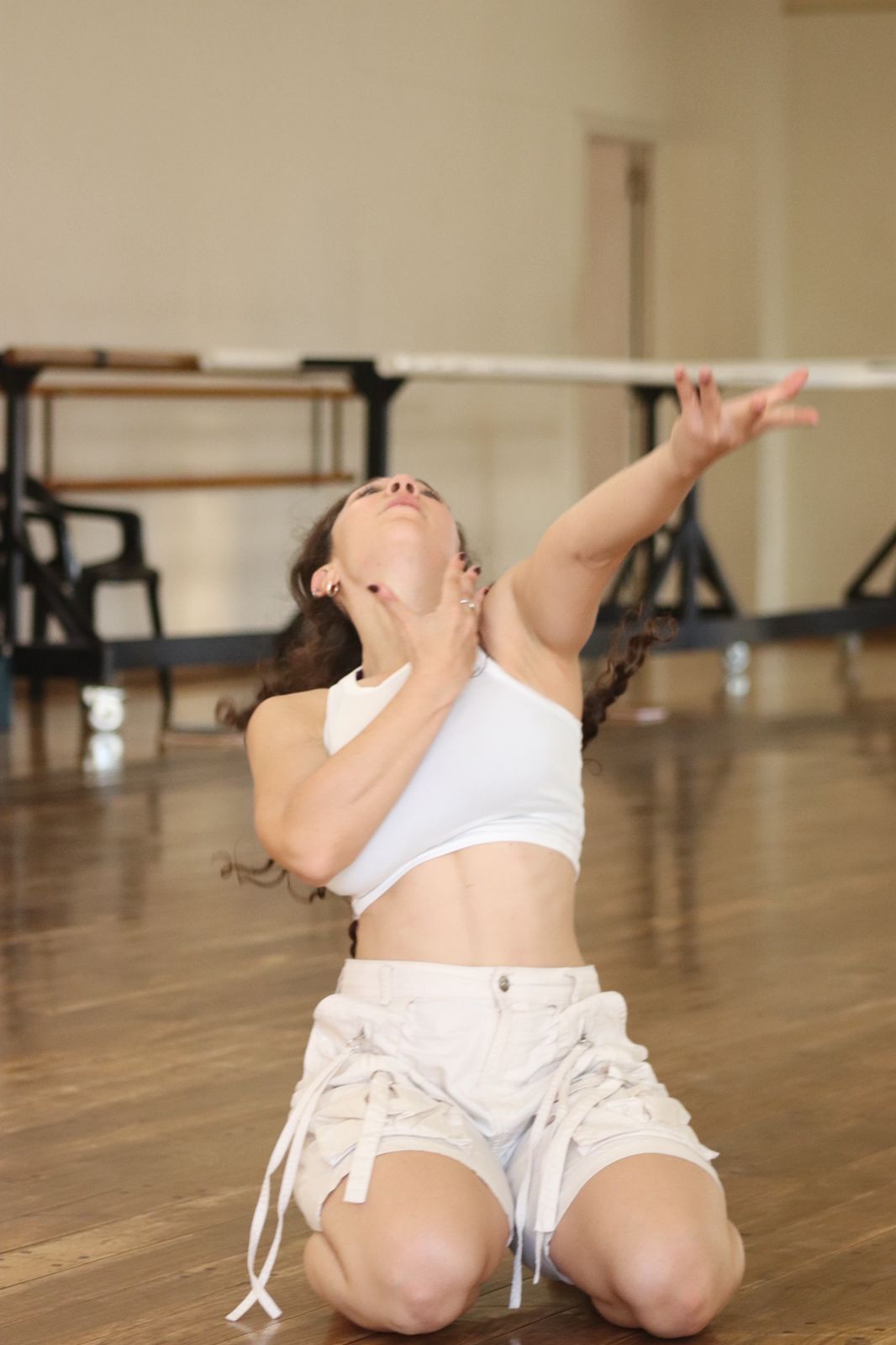 Florencia Serruya en estudio - Pose contemporánea